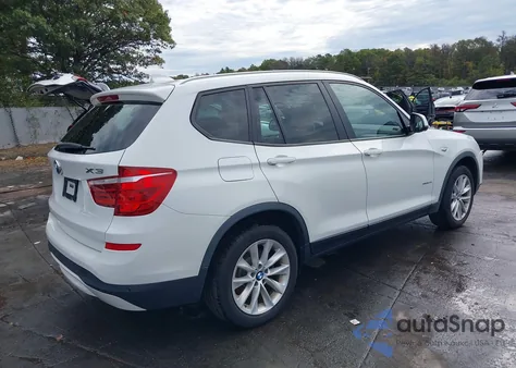 2017 BMW X3 xDrive28I z USA, uszkodzony, nr VIN 5UXWX9C53H0D98271